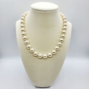 Vintage Giorgio Beverly Hills Faux Pearl Single Strand Necklace Costume Jewelry